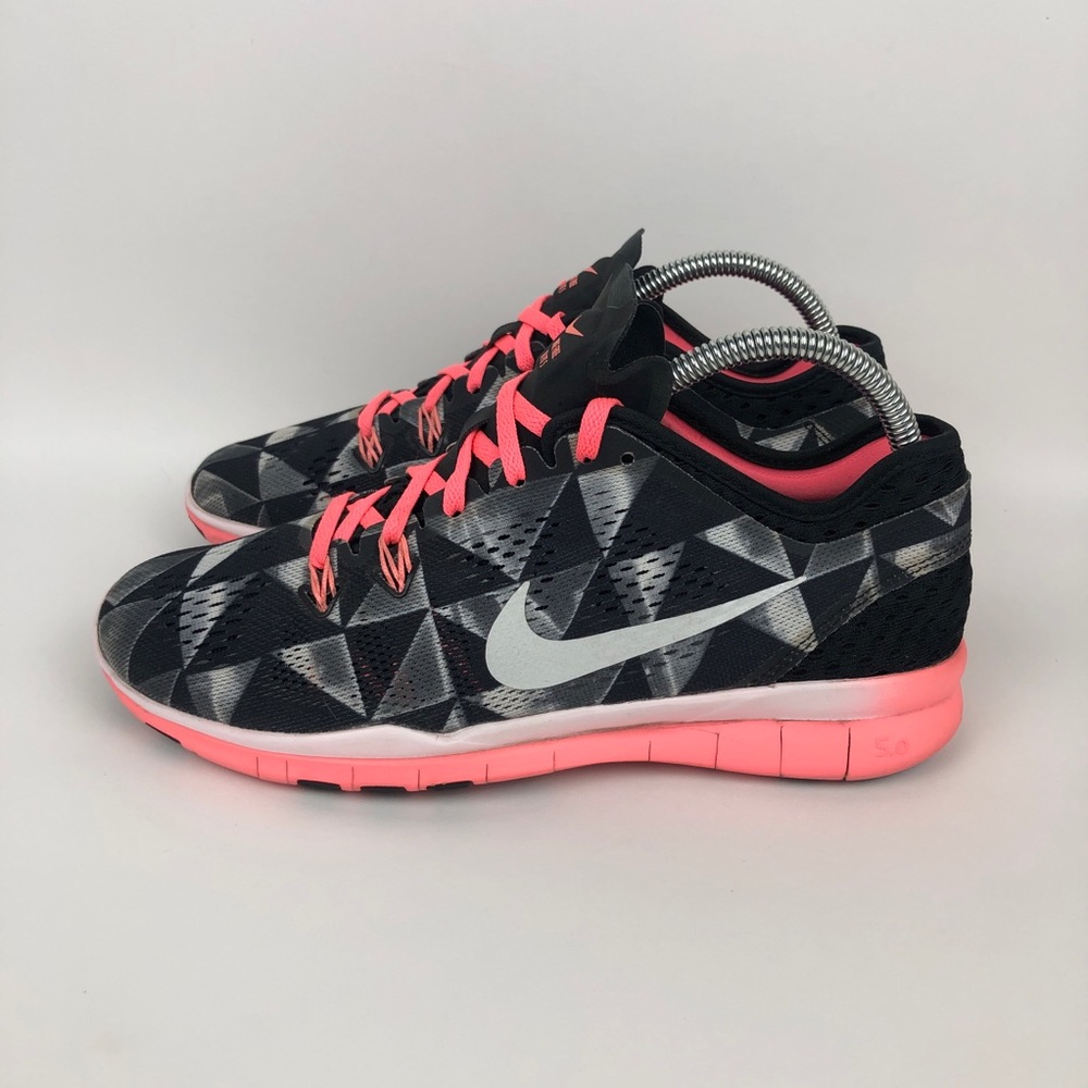 NIke Free TR Fit 5 Print Running Shoe Womens Size 7.5 Black Pink White Athletic